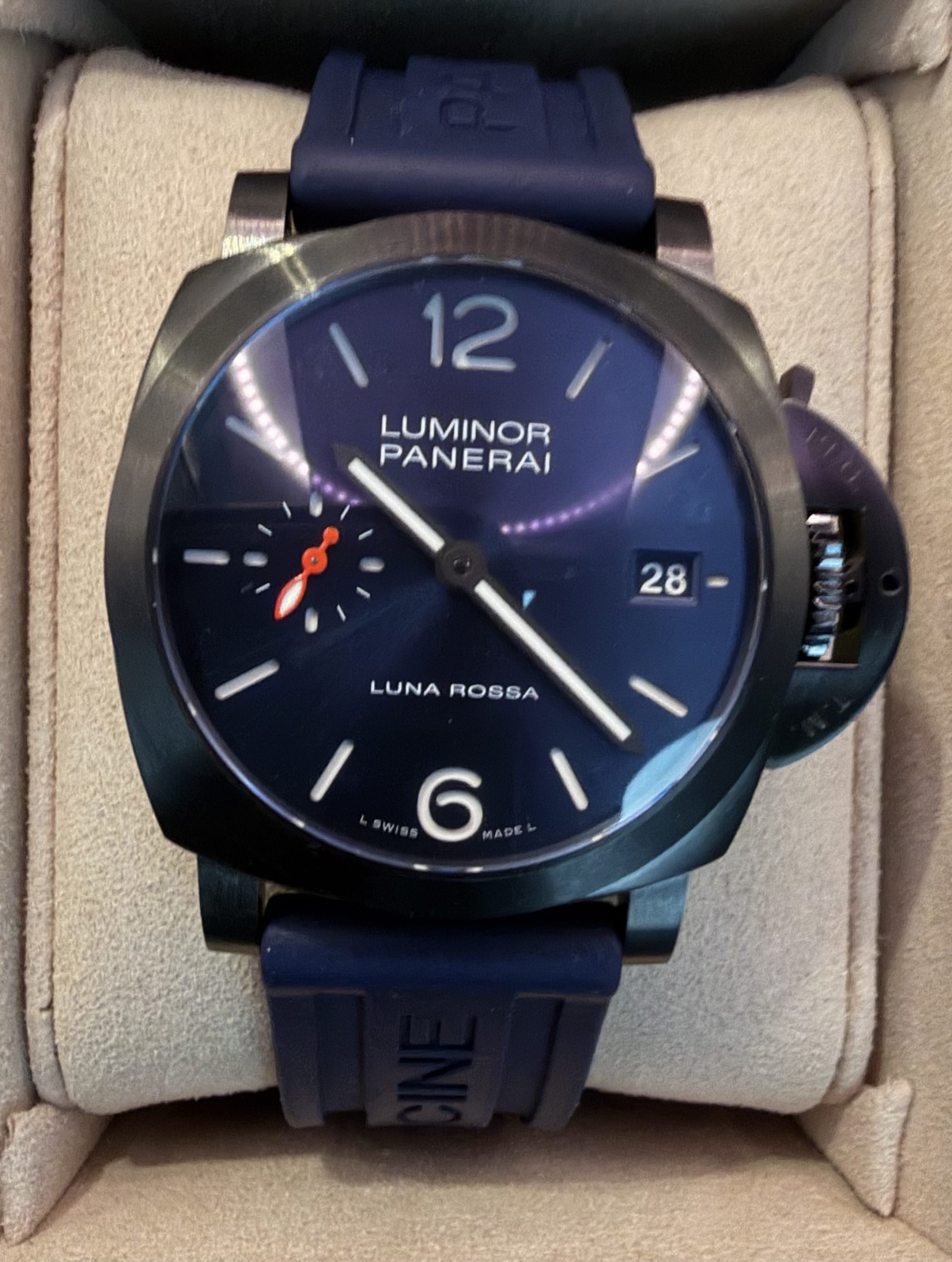 Panerai Luminor Quaranta - Réf. PAM01408 – Image 2