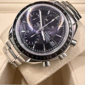 Omega Speedmaster Date - Réf 32.10.5000